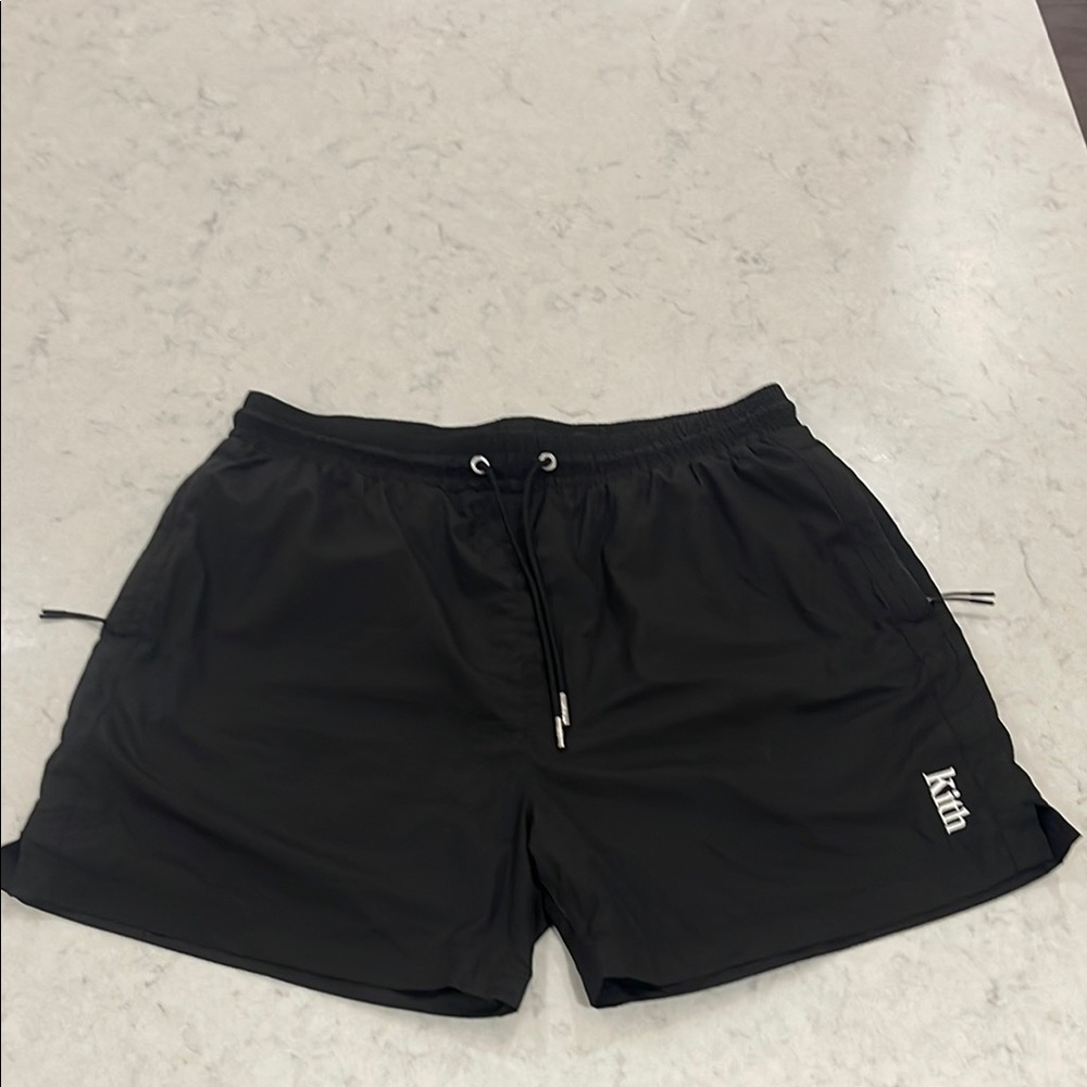 Kith Men's Black Active Nylon Shorts size XL excellent condition